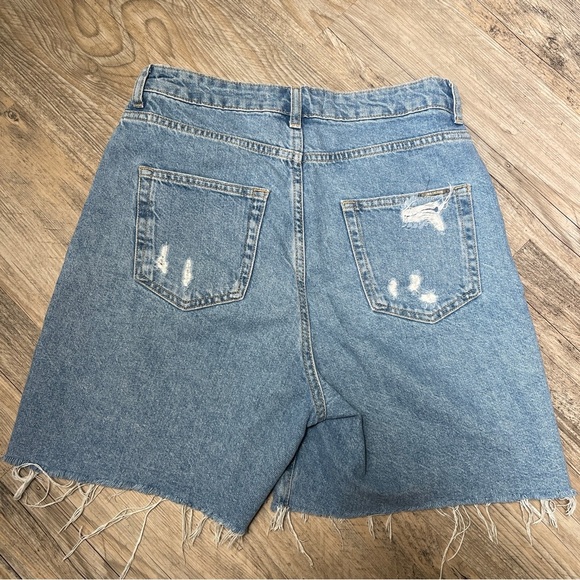 ZARA Denim shorts distressed Size: 4 - Picture 5 of 7